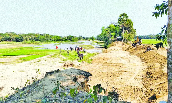 ১,৫৪২ কোটি টাকার বাঁধ, টিকবে কিনা সংশয়