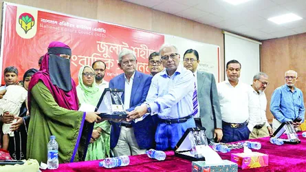 গণমাধ্যমকে তোষামোদী থেকে বেরিয়ে আসার আহ্বান মির্জা ফখরুলের