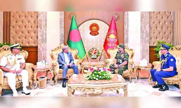 রাষ্ট্রপতির সাথে তিন বাহিনীর প্রধানের সৌজন্য সাক্ষাৎ