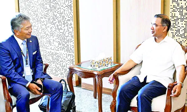 প্রধানমন্ত্রীর সাথে জাপানের প্রতিনিধিদল ও জাতিসঙ্ঘ  মিশন কমান্ডারের সাক্ষাৎ