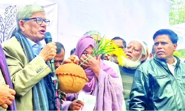 জনগণের হাতে আবার দেশের ভবিষ্যৎ নির্ধারণের সুযোগ এসেছে : ফখরুল