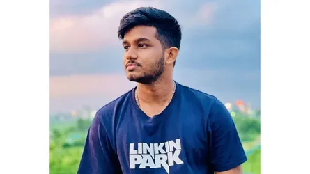 শুধু বিচার চায় শহীদ মারুফের পরিবার