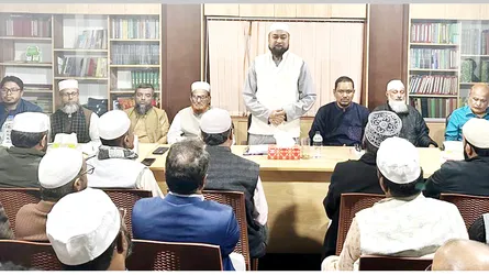 ‘অনতিবিলম্বে অবৈধ অস্ত্র উদ্ধার ও চিহ্নিত সন্ত্রাসীদের গ্রেফতার করতে হবে’