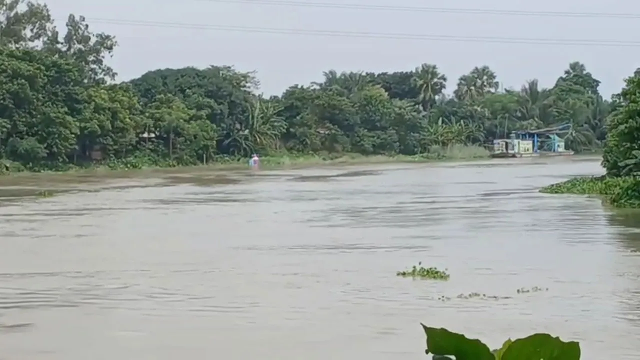 গাজীপুরে পুলিশের ভয়ে নদীতে ঝাঁপ, ২৪ ঘণ্টা পর ব্যবসায়ীর লাশ উদ্ধার