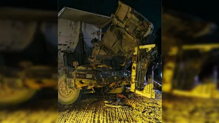 গাজীপুরে ডাম্প ট্রাকে ট্রেনের ধাক্কা, নিহত ২