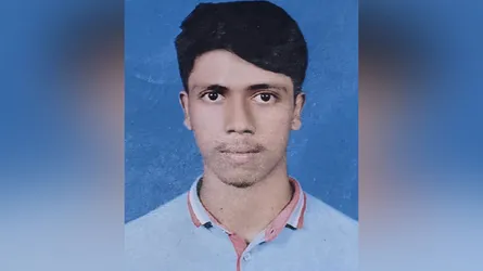 ফোনে কথা বলতে গিয়ে ট্রেনের ধাক্কায় যুবকের মৃত্যু