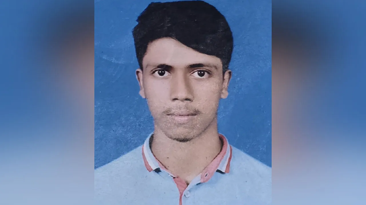 ফোনে কথা বলতে গিয়ে ট্রেনের ধাক্কায় যুবকের মৃত্যু