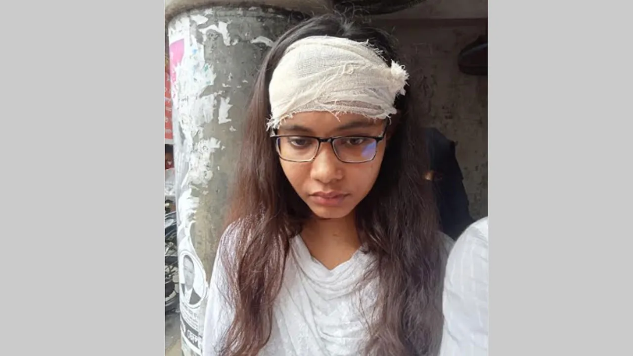 এজলাসে শিক্ষানবিশ আইনজীবীকে পেপার ওয়েট ছুড়ে মারলেন বিচারক, হাসপাতালে ভর্তি