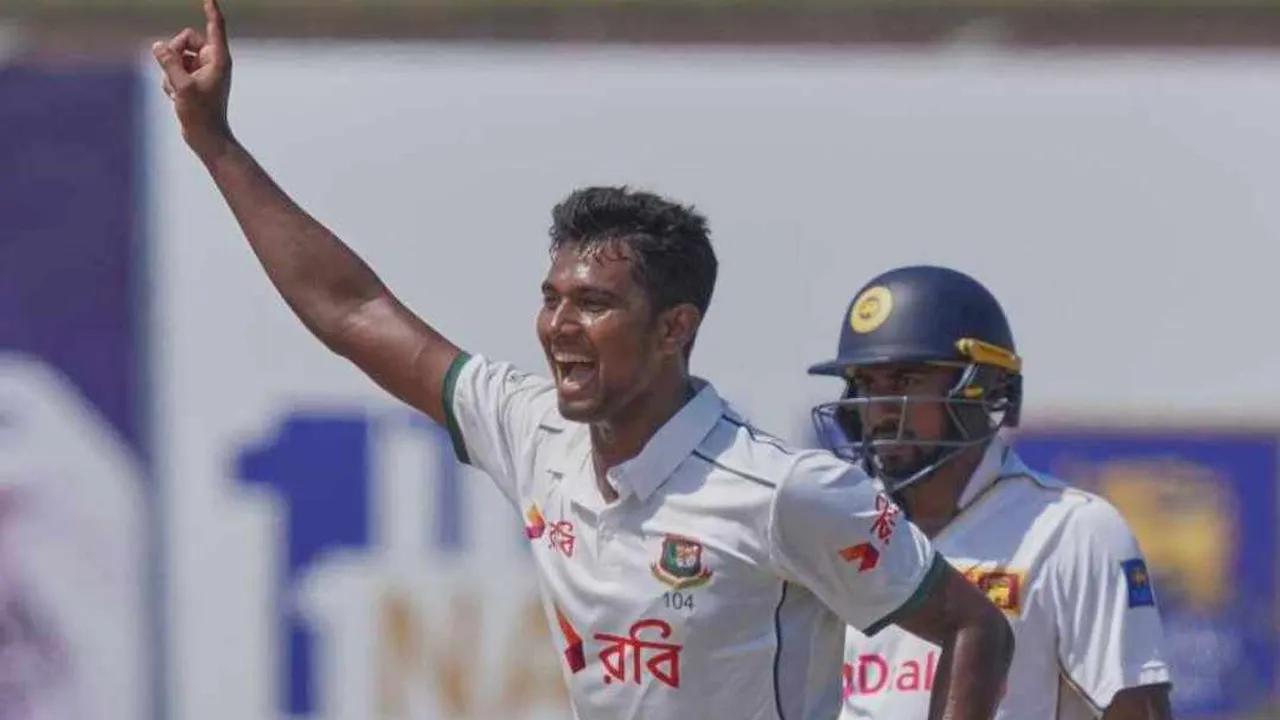 দিনের শুরুতে জোড়া আঘাত, স্বস্তিতে বাংলাদেশ