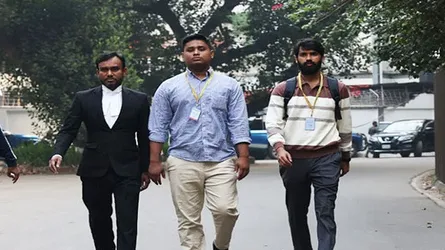 সাক্ষ্য দিতে ট্রাইব্যুনালে হাসনাত আবদুল্লাহ