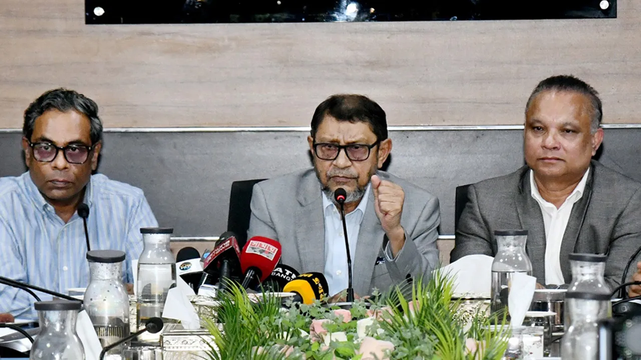 বেসরকারি হাসপাতালে ডেঙ্গু পরীক্ষায় ৮০ শতাংশ ছাড় ও ডাক্তারের ফি না নেয়ার নির্দেশ স্বাস্থ্যমন্ত্রীর