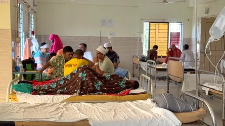 শিবচর উপজেলা স্বাস্থ্য কমপ্লেক্স : চিকিৎসক ও জনবল সঙ্কটে ভোগান্তি