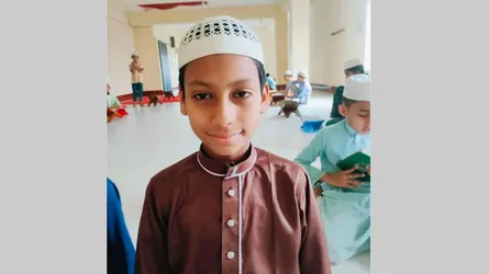 মাত্র ১৫ মাসেই হিফজ সম্পন্ন ছোট্ট মুনতাসিরের