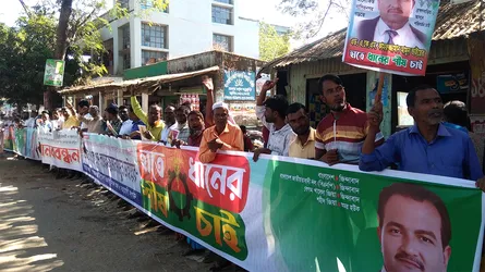বিএনপি’র প্রার্থী পুনর্বিবেচনার দাবিতে নাসিরনগরে মানববন্ধন