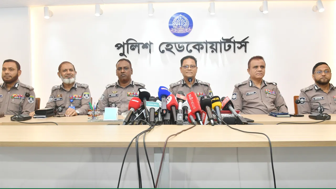 ওসমান হাদি হত্যার আসামিদের দেশে আনার কাজ চলছে : আইজিপি