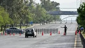 পাকিস্তানে সড়ক দুর্ঘটনায় নিহত ১৭