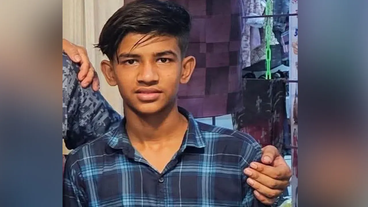 মিরসরাইয়ে বাবার শোকে ছেলের মৃত্যু