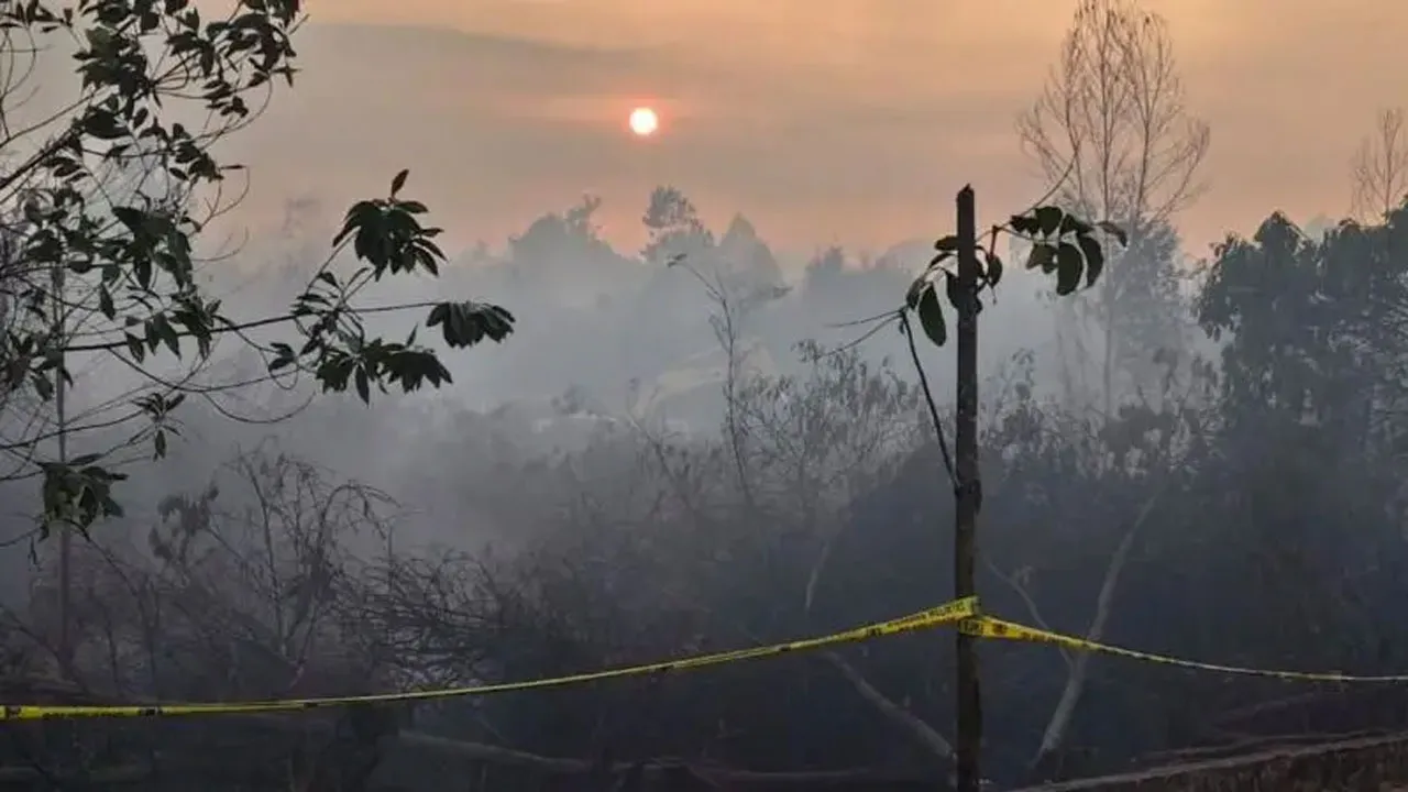 ইন্দোনেশিয়ার দাবানলের ধোঁয়ায় ছেয়ে যাচ্ছে মালয়েশিয়া-ফিলিপাইনের আকাশ