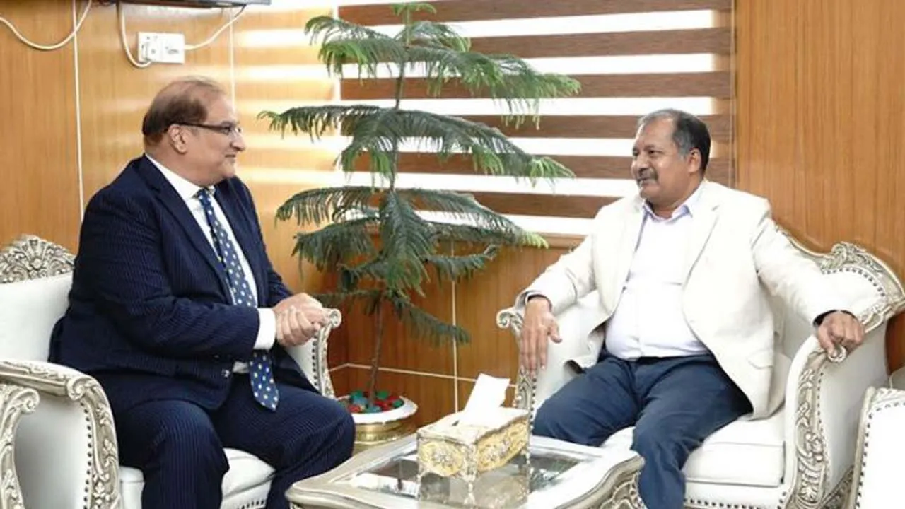 তথ্যমন্ত্রীর সাথে পাকিস্তানের হাইকমিশনারের সৌজন্য সাক্ষাৎ