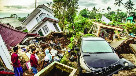 ইন্দোনেশিয়ায় ভূমিকম্পে শতাধিক ঘরবাড়ি ক্ষতিগ্রস্ত