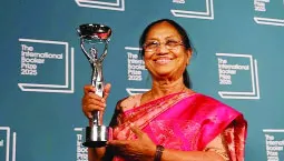 বুকার পুরস্কার জিতলেন ভারতীয় লেখিকা বানু মুশতাক