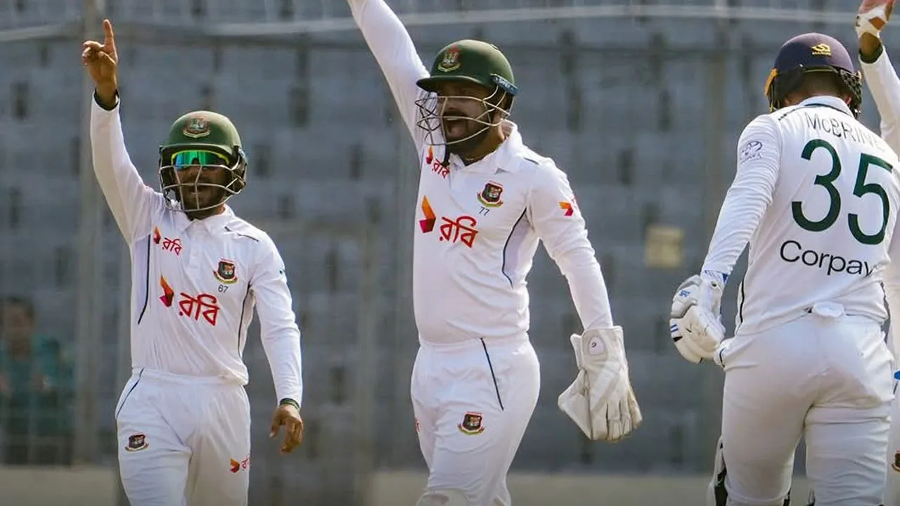 ৮ উইকেট হারিয়ে মধ্যাহ্ন বিরতিতে আয়ারল্যান্ড, জয়ের খুব কাছে বাংলাদেশ