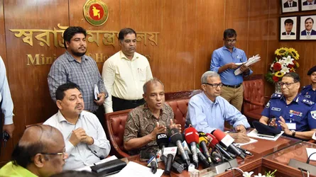 পূজায় মদ-গাঁজার আসর বসানো যাবে না : স্বরাষ্ট্র উপদেষ্টা