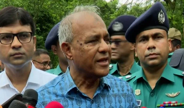 জুলাই শহীদদের গণকবর, ডিএনএ টেস্টে শনাক্ত হবে লাশ : স্বরাষ্ট্র উপদেষ্টা