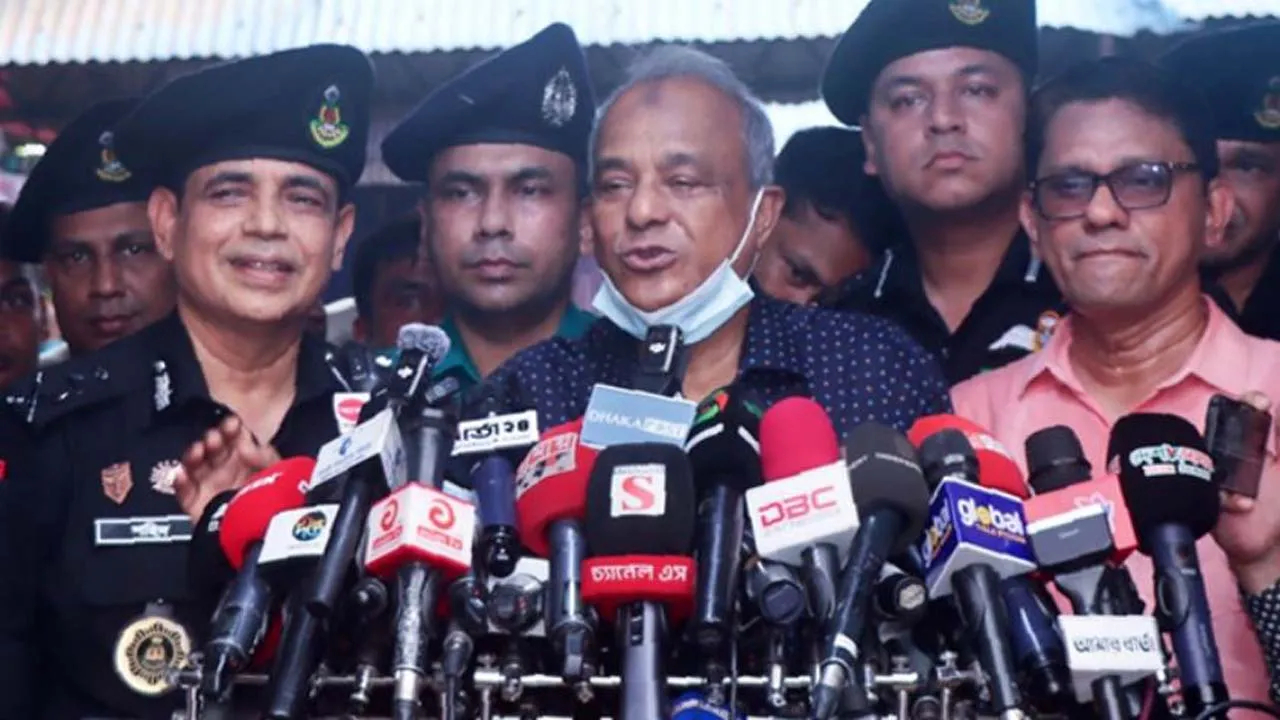 প্রধান উপদেষ্টার ঘোষিত সময়ে নির্বাচন হবে : স্বরাষ্ট্র উপদেষ্টা