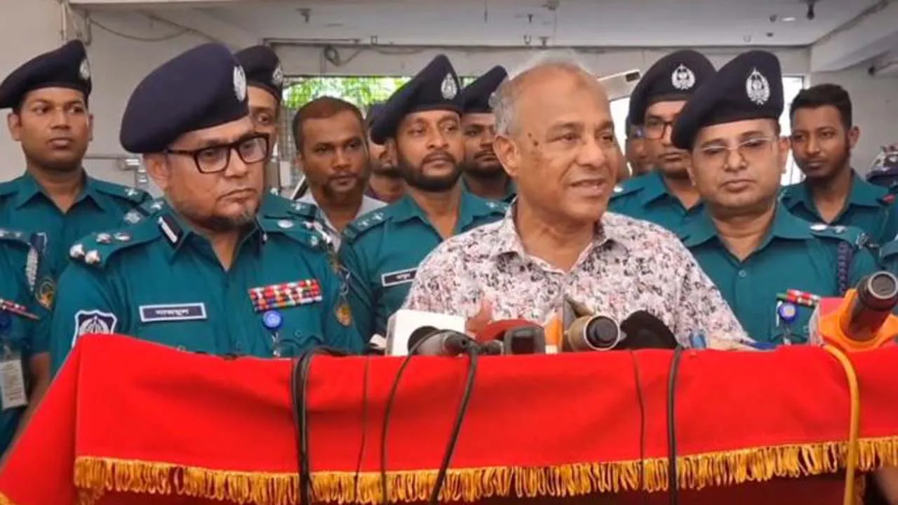মামলা বাণিজ্যে জড়িত কাউকেই ছাড় দেয়া হবে না : স্বরাষ্ট্র উপদেষ্টা