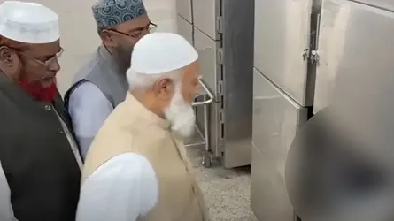 লন্ডন থেকে দেশে ফিরেই হাদিকে দেখতে গেলেন জামায়াত আমির