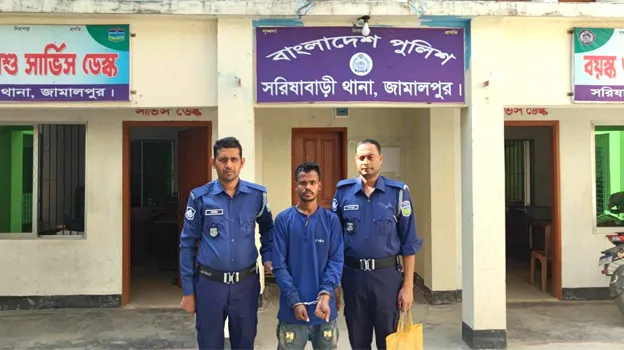 বাংলাদেশে অনুপ্রবেশের দায়ে ভারতীয় নাগরিক গ্রেফতার
