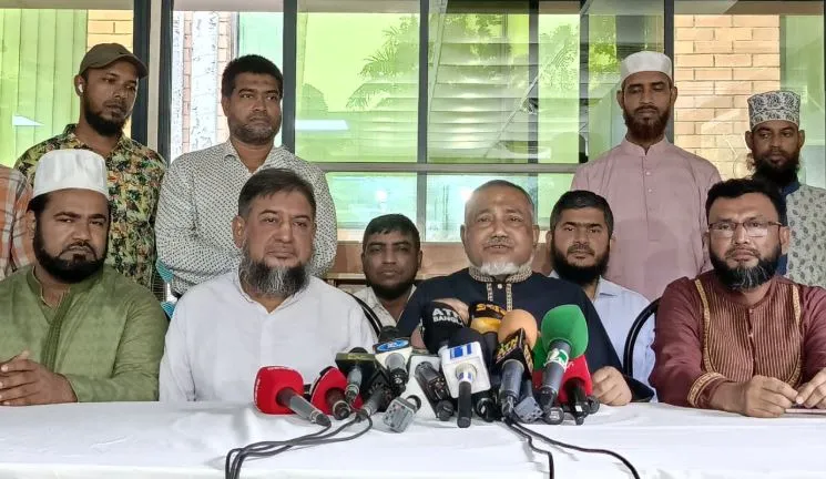 মির্জা ফখরুলকে দেখতে ইউনাইটেড হাসপাতালে জামায়াত নেতারা