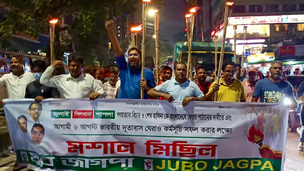 ‘যুবলীগ, ছাত্রলীগ, শ্রমিক লীগের শীর্ষ নেতারা এখনো গ্রেফতার হয়নি কেন?’
