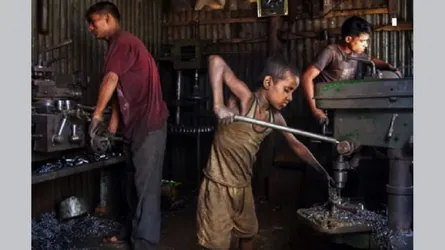 ঝালকাঠিতে ঘণ্টায় ঘণ্টায় লোডশেডিং, ভ্যাপসা গরমে ভোগান্তিতে সোয়া দুই লাখ গ্রাহক