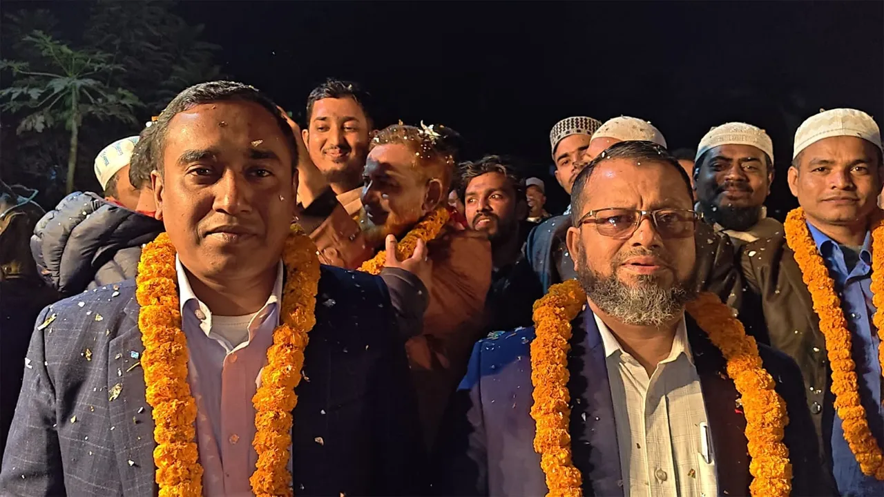 লক্ষ্মীপুর প্রেস ক্লাবের নেতৃত্বে মোশতাকুর-পাবেল