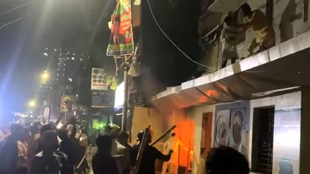 জাতীয় পার্টির কেন্দ্রীয় কার্যালয়ে আবারো ভাঙচুর-অগ্নিসংযোগ