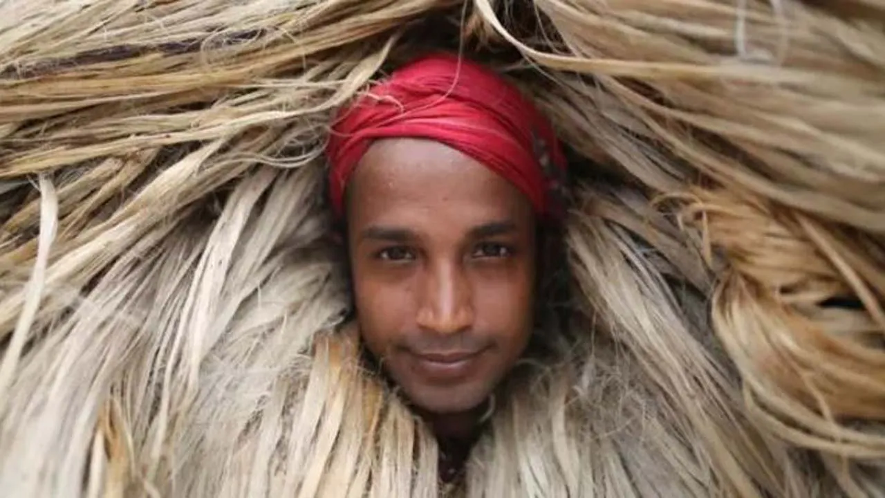 ভারতে বাংলাদেশী পাটপণ্য রফতানি কি বন্ধ হওয়ার পথে?