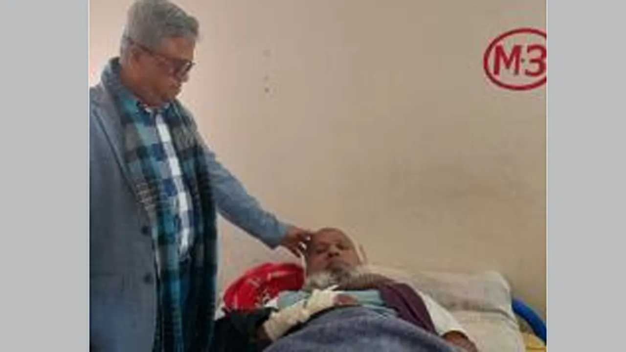 কাউখালীতে মাদকের বিরুদ্ধে প্রতিবাদ করায় ইউপি চেয়ারম্যানকে কুপিয়ে জখম