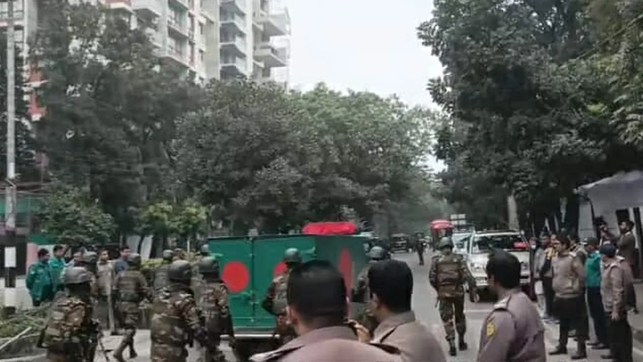 তারেক রহমানের বাসায় খালেদা জিয়ার লাশ, শ্রদ্ধা স্বজনদের