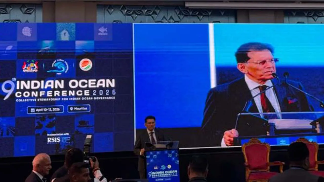 বৈশ্বিক জ্বালানি সঙ্কট মোকাবিলায় সম্মিলিত পদক্ষেপের আহ্বান পররাষ্ট্রমন্ত্রীর
