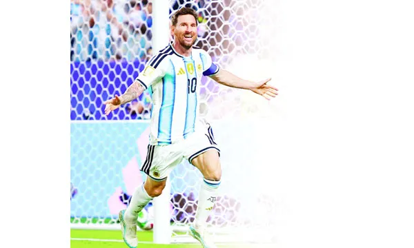 রেকর্ডের ম্যাচে মেসির হ্যাটট্রিক