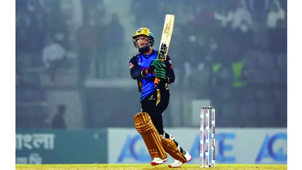 বয়সকে মিথ্যা প্রমাণ করছেন মাহমুদুল্লাহ