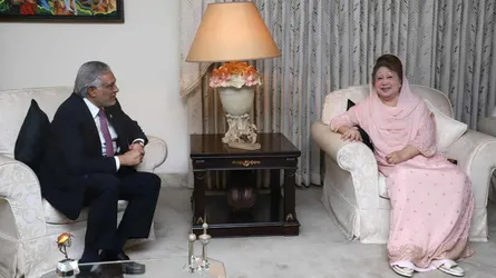 খালেদা জিয়ার বাসভবনে পাকিস্তানের উপ-প্রধানমন্ত্রী
