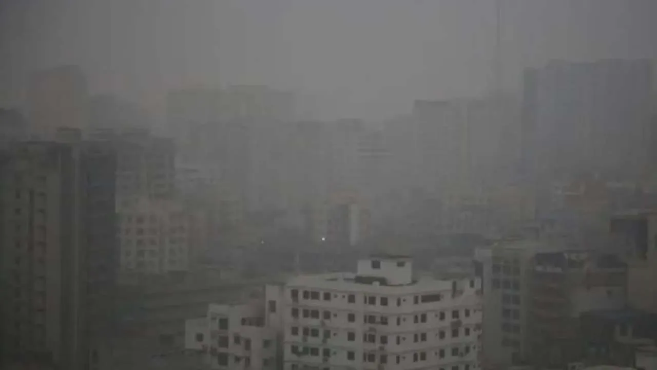 কুয়াশা পড়তে পারে