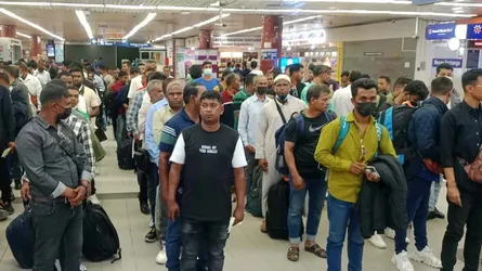লিবিয়া থেকে দেশে ফিরলেন আরো ১৭৫ বাংলাদেশী