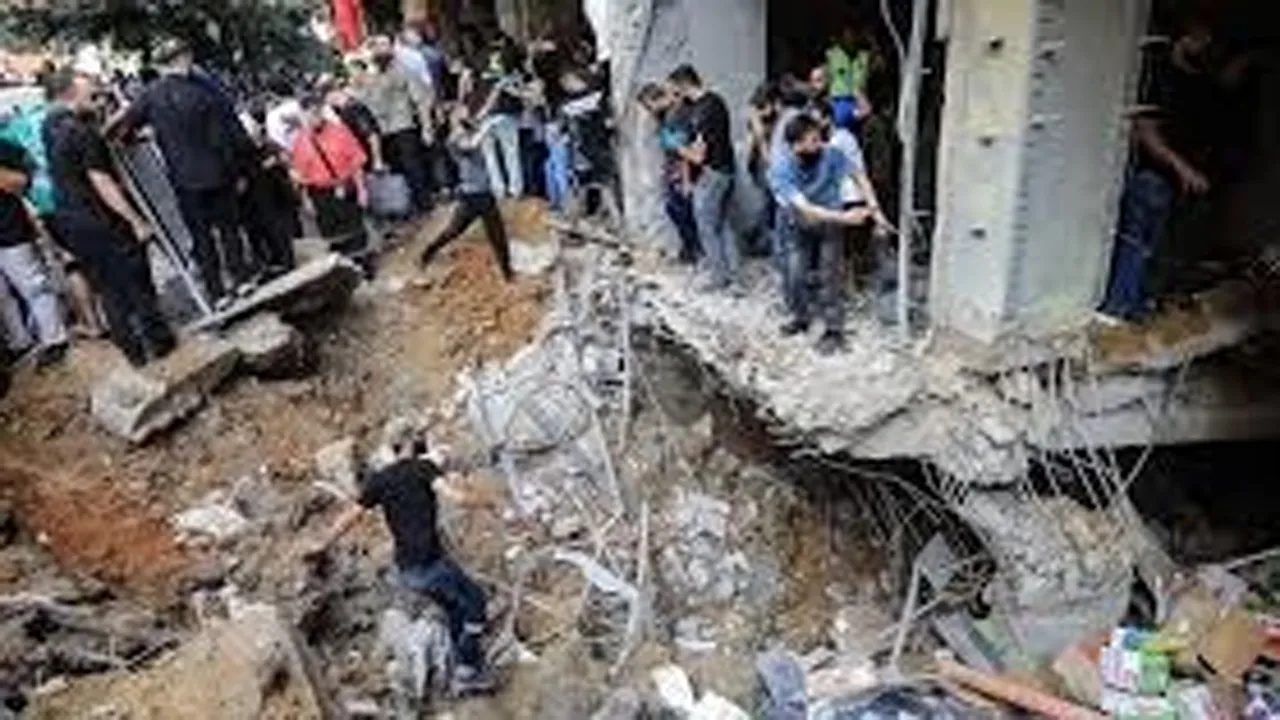 লেবাননে ইসরাইলি বিমান হামলায় হিজবুল্লাহর কমান্ডারসহ নিহত ১১
