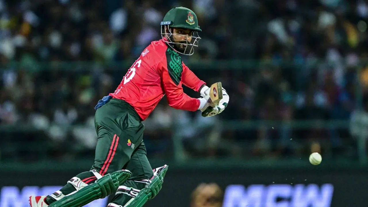 ৪.১ ওভারে ৬০ রান, বৃষ্টিতে বন্ধ খেলা