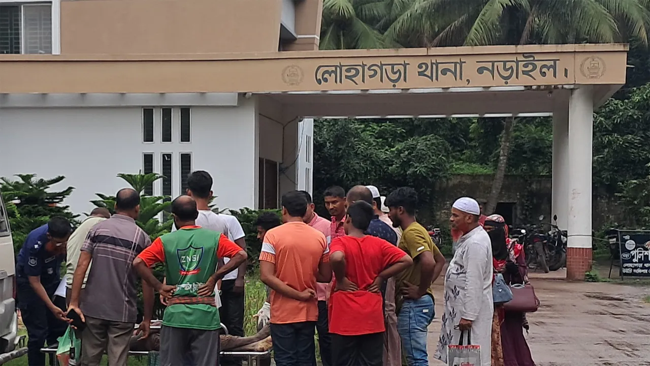 লোহাগড়ায় জমি নিয়ে বিরোধের জেরে বাবা-ছেলেকে কুপিয়ে হত্যা