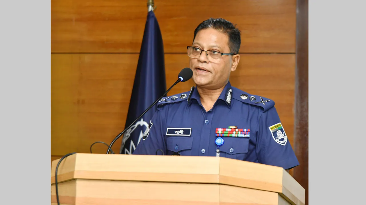 সাইবার অপরাধ মোকাবেলায় পুলিশের সক্ষমতা বাড়ানোর বিকল্প নেই